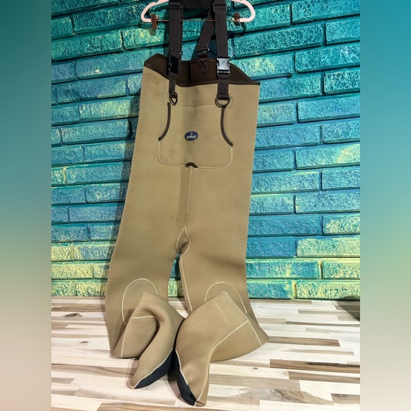 Magellan neoprene fishing waiters adjustable strap size large men’s - Picture 1 of 6